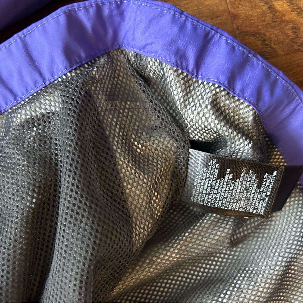 The North Face HyVent Navy Blue Raincoat Girl’s Size Large With Hood - Picture 8 of 10